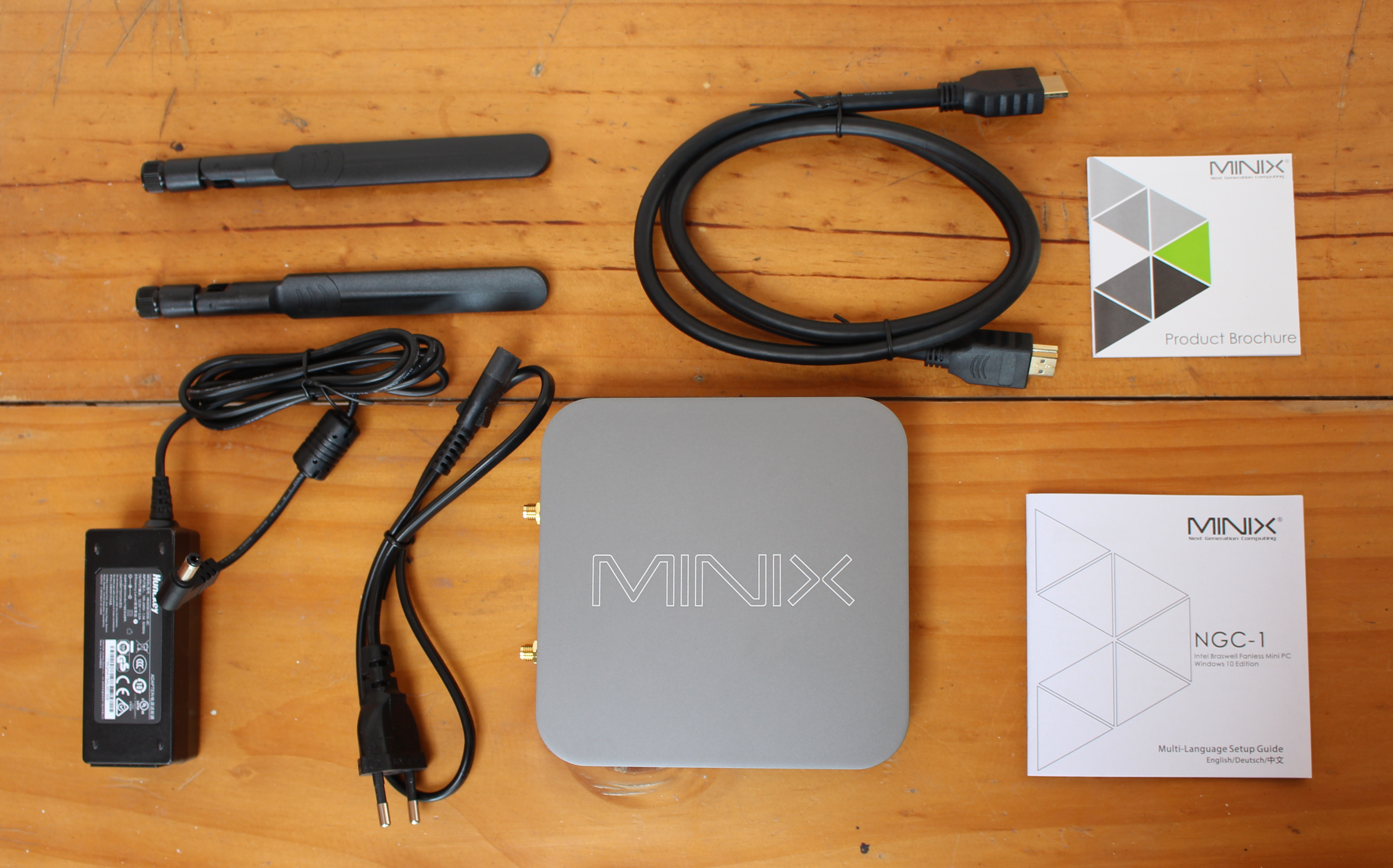 MINIX-NGC-1_Accessories_Large