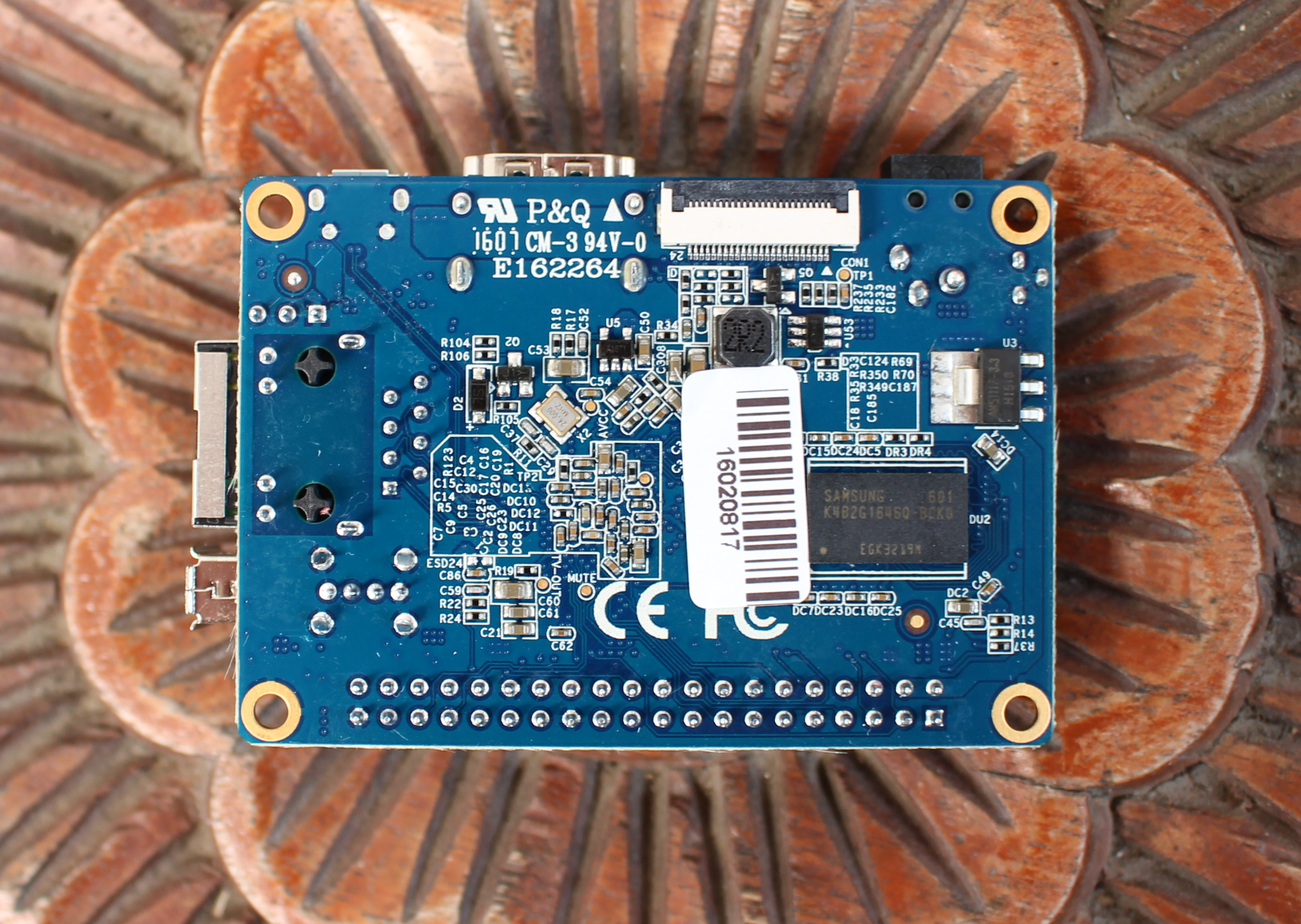 Orange pi debian. Orange Pi r1. Orange Pi 5 Операционка. Armbian Orange Pi. Orange Pi 3 LTS 2g8g с дисками.